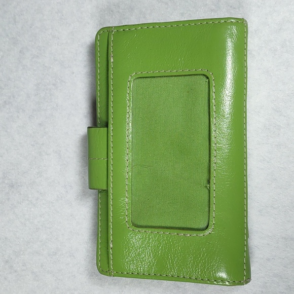 Kenneth Cole Reaction Leather Wallet - Picture 2 of 6